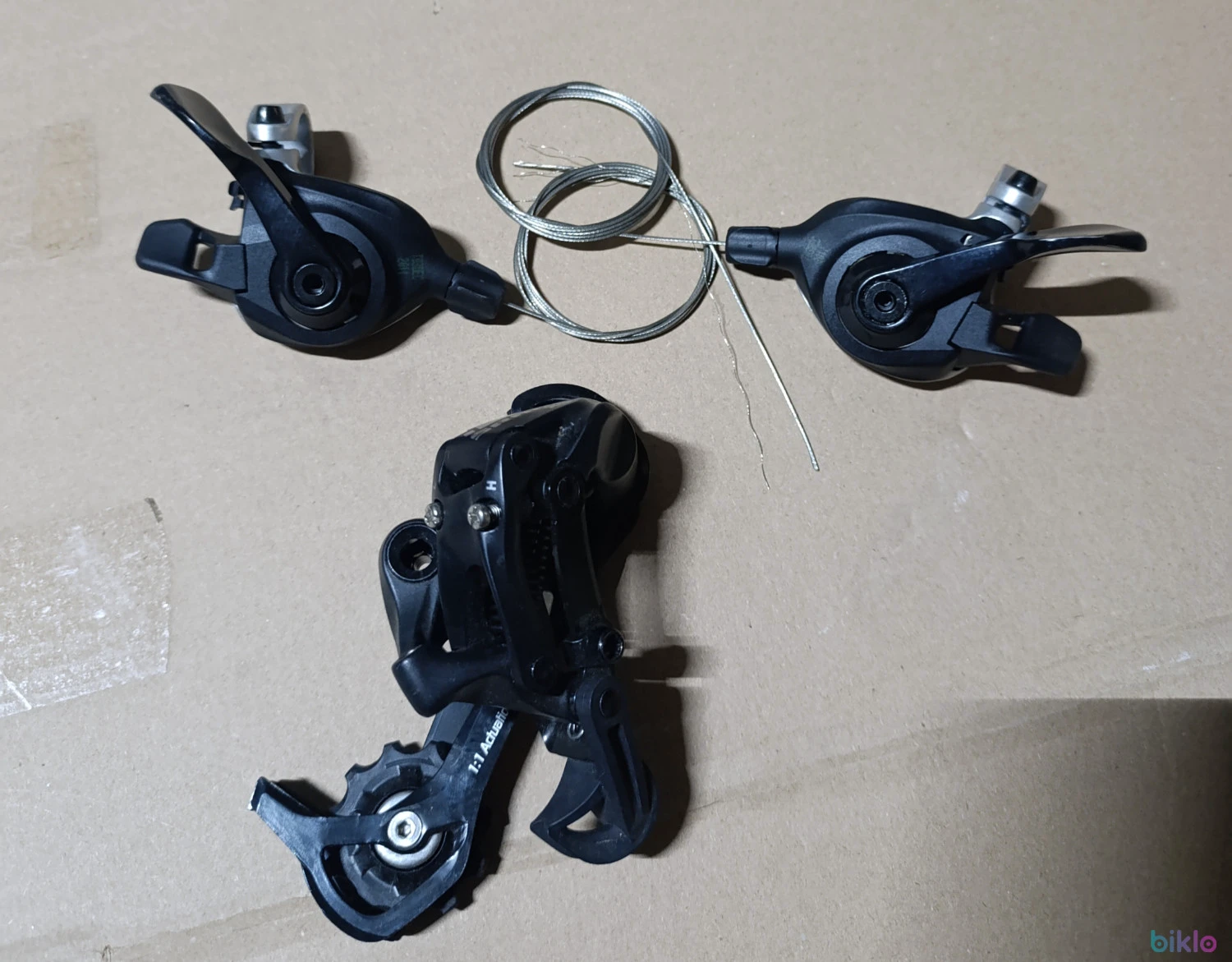 6. Set manete si schimbator spate sram x5