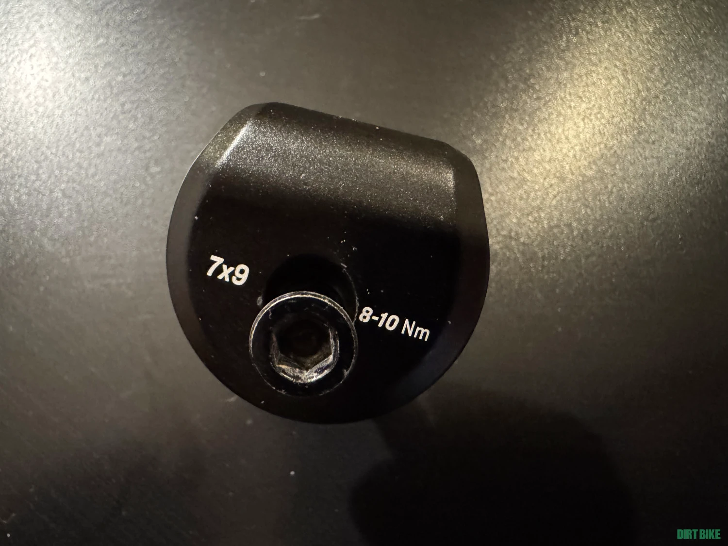 2. SUPORT PRINDERE SA TREK 7X9MM