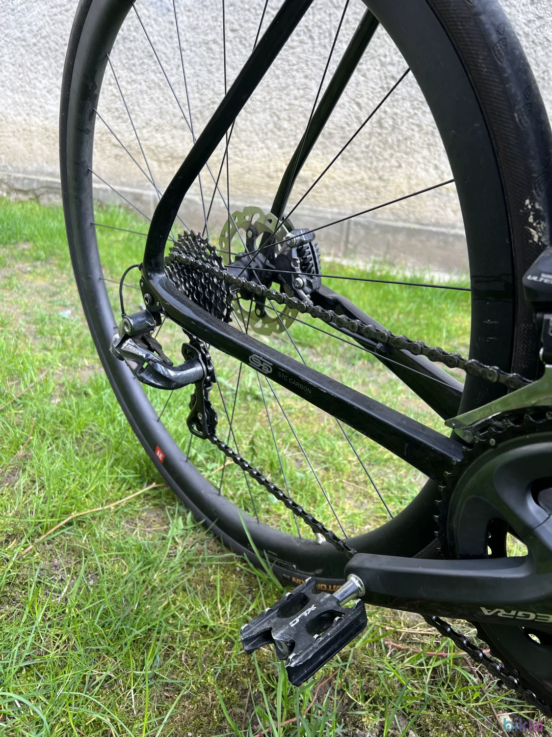 7. Cursieră Full Carbon STC – Shimano Ultegra Disc – Roți 3T