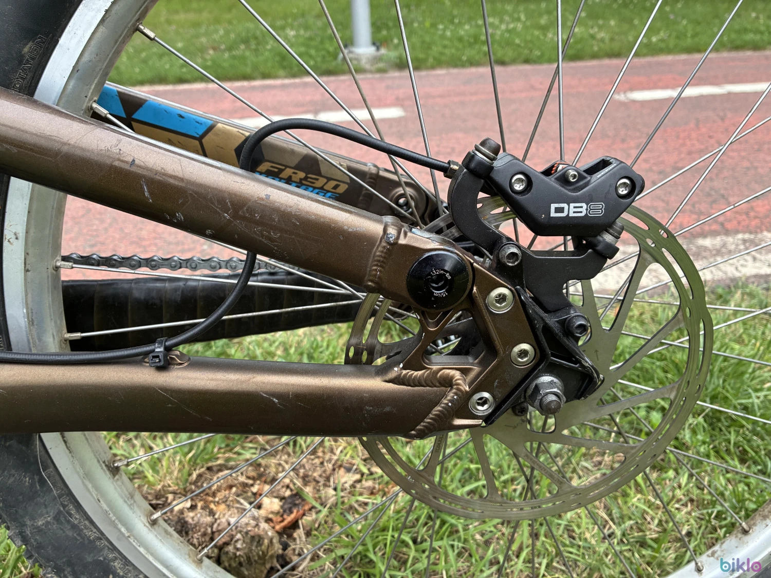 11. Mountain Bike Freeride SCOTT Voltage FR30