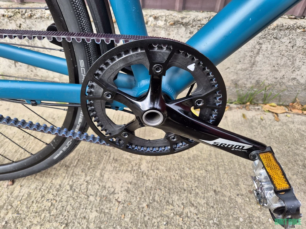 4. Canyon Urban AL U10 46cm M Alfine 1x8speed