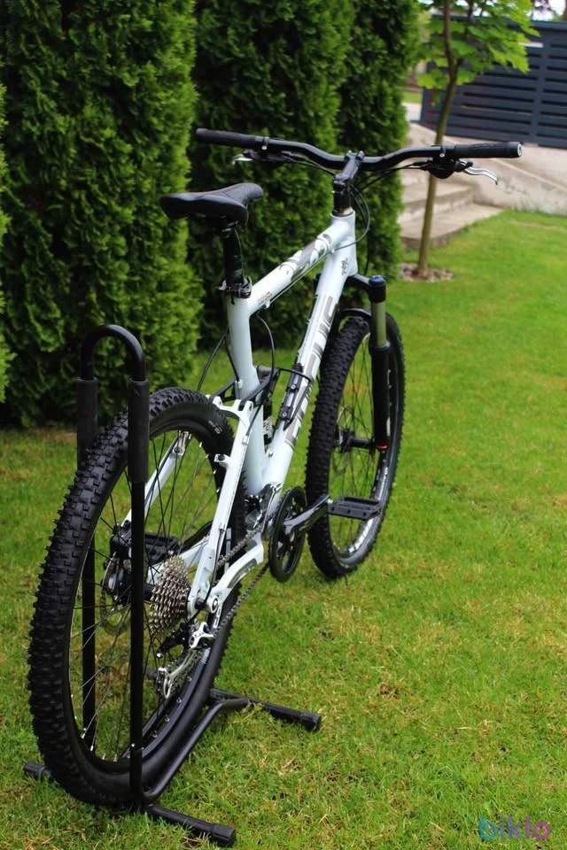 7. Bicicleta Focus Full Suspension 26 "