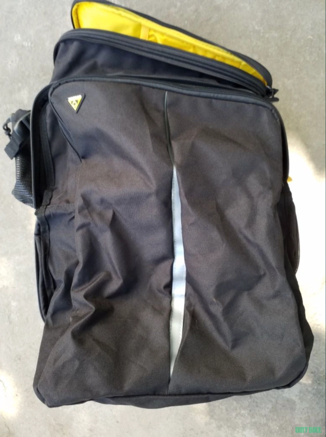 2. Portbagaj Topeak Uni Super Tourist DX/ Geanta-Coburi Portbagaj Topeak EXP Trunk Bag Dxp