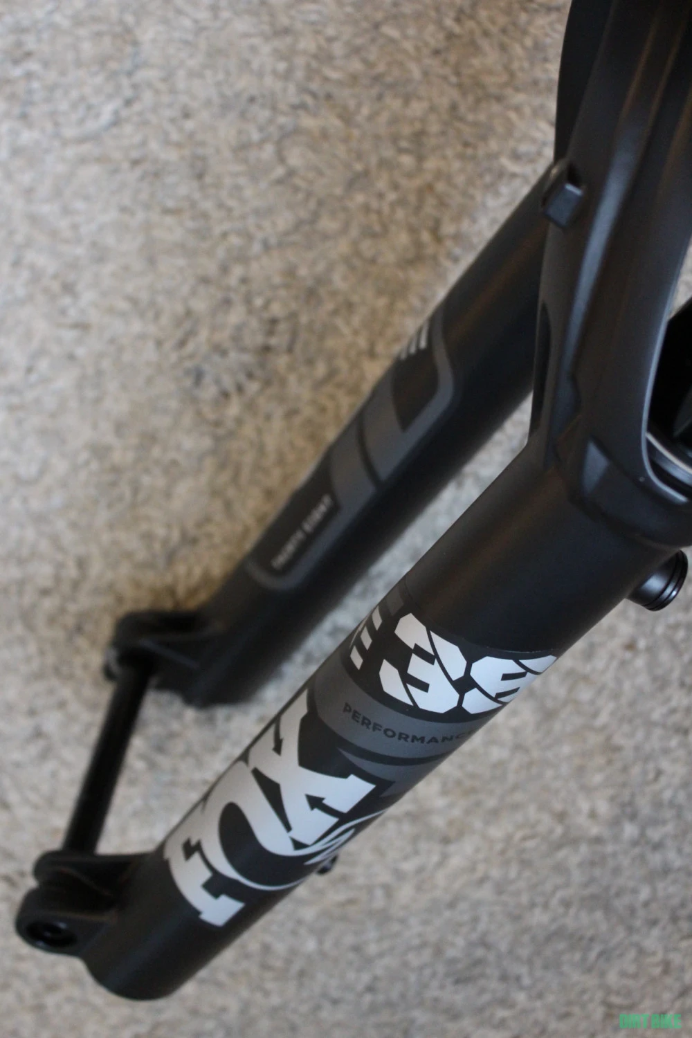 7. Furca suspensie Fox 38 Performance Elite Grip - 170mm 29inch