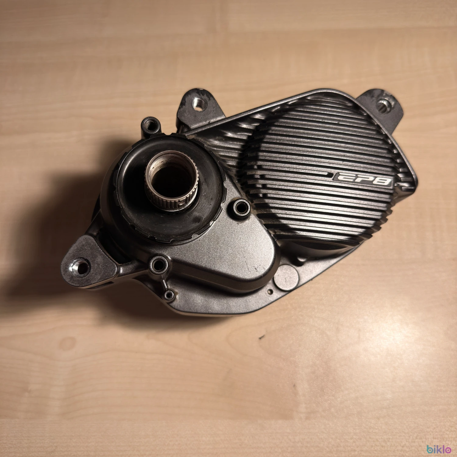 1. Motor Shimano EP800