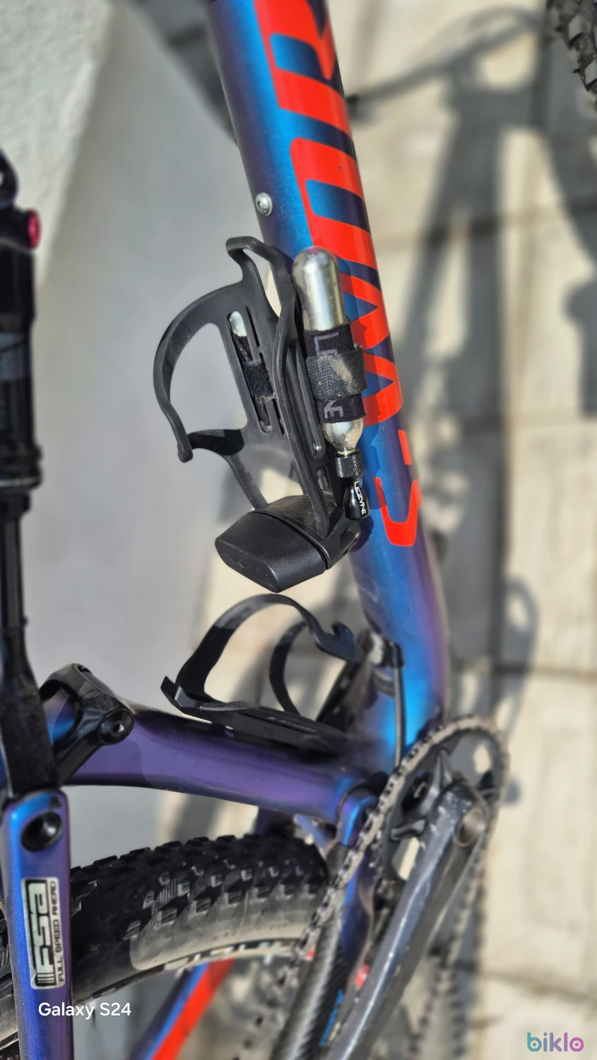 10. Vand S-Works