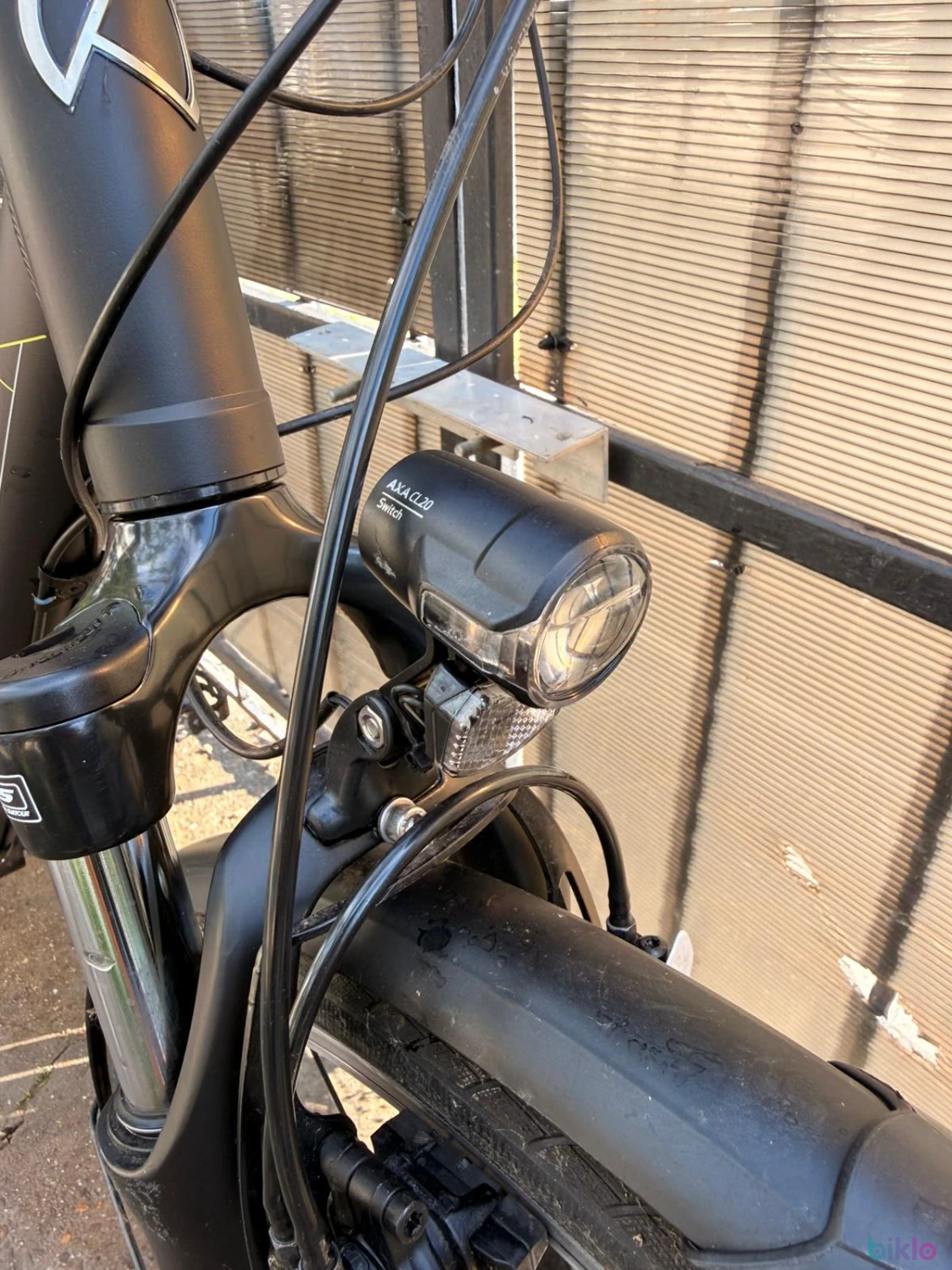 3. Bicicleta Treking Kalkhoff Voyager // Cadru XL // Frane hidraulice // STARE EXCELENTA // Far si stop cu LED marca AXA //
