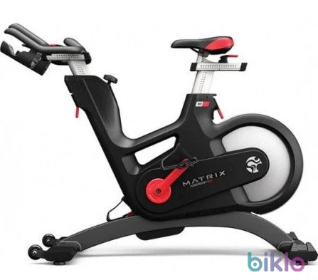1. Bicicleta profesionala cycling / spinning Matrix IC7