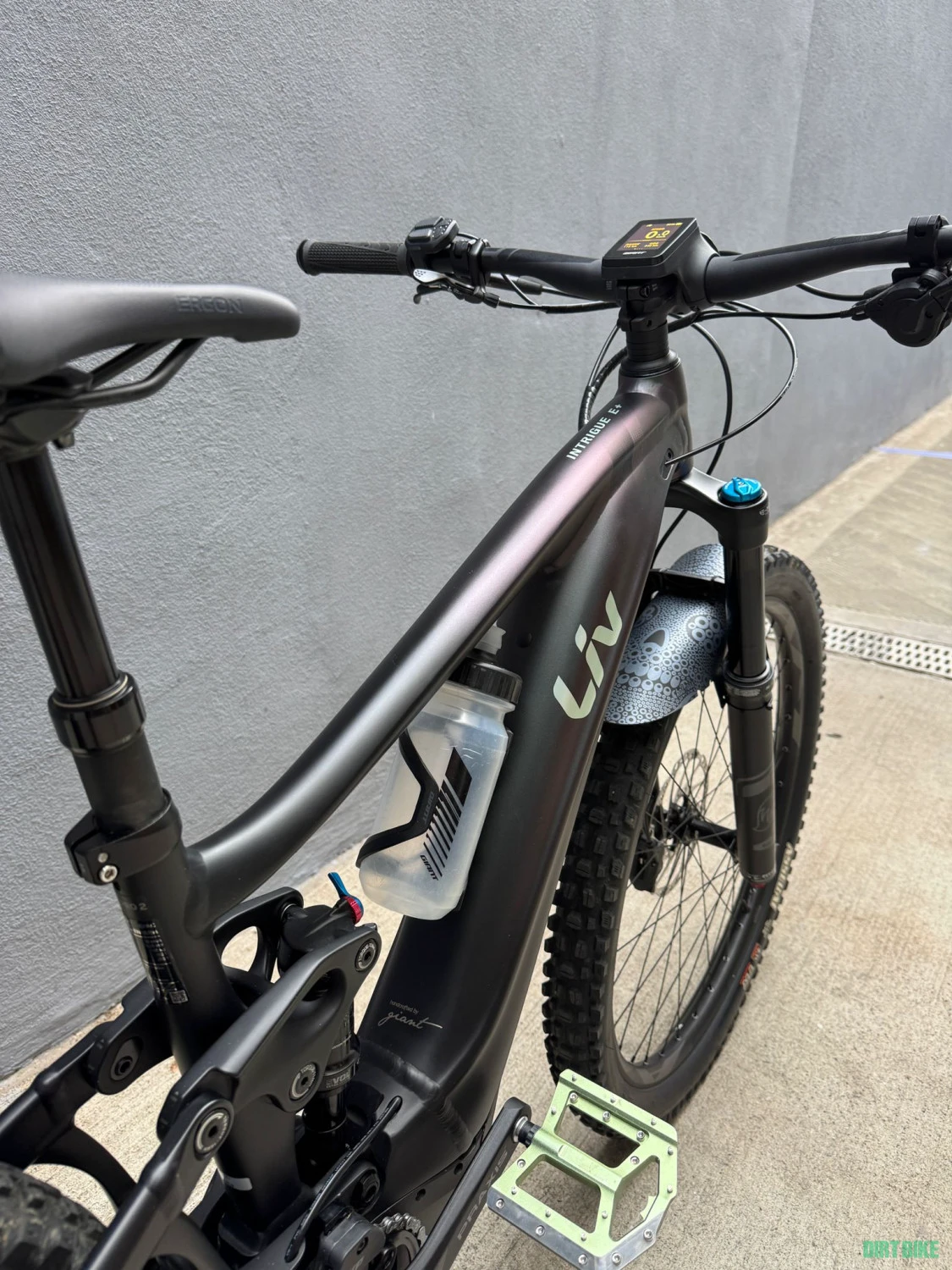 4. Bicicleta Electrica Liv Giant Intrigue X E+ 2 PRO 29'' Dark Iridiscent S