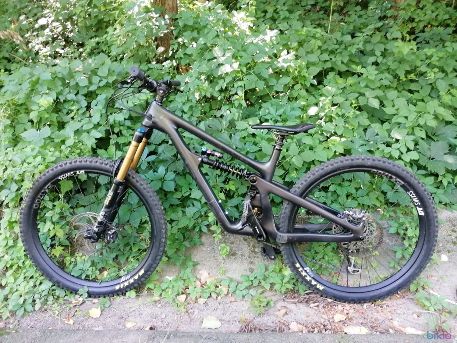 1. Yeti SB165 t2