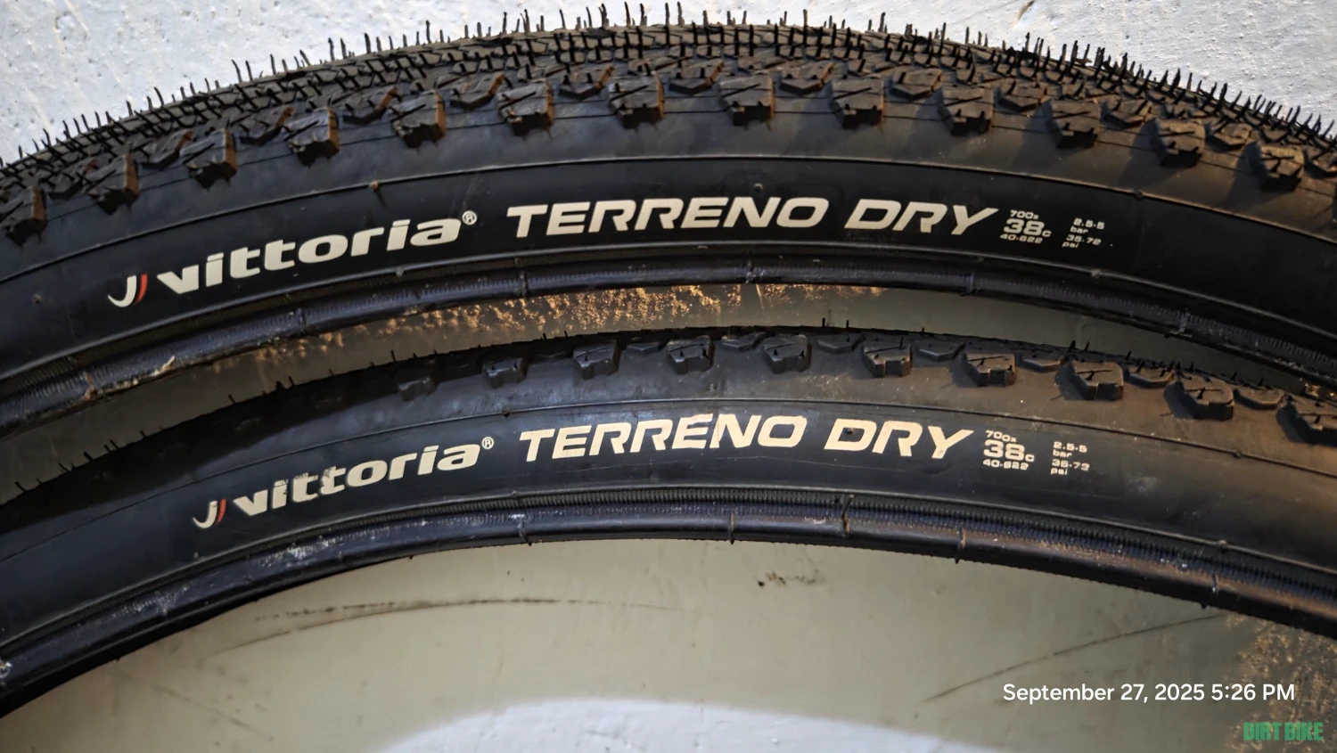 1. Vittoria Terreno Dry