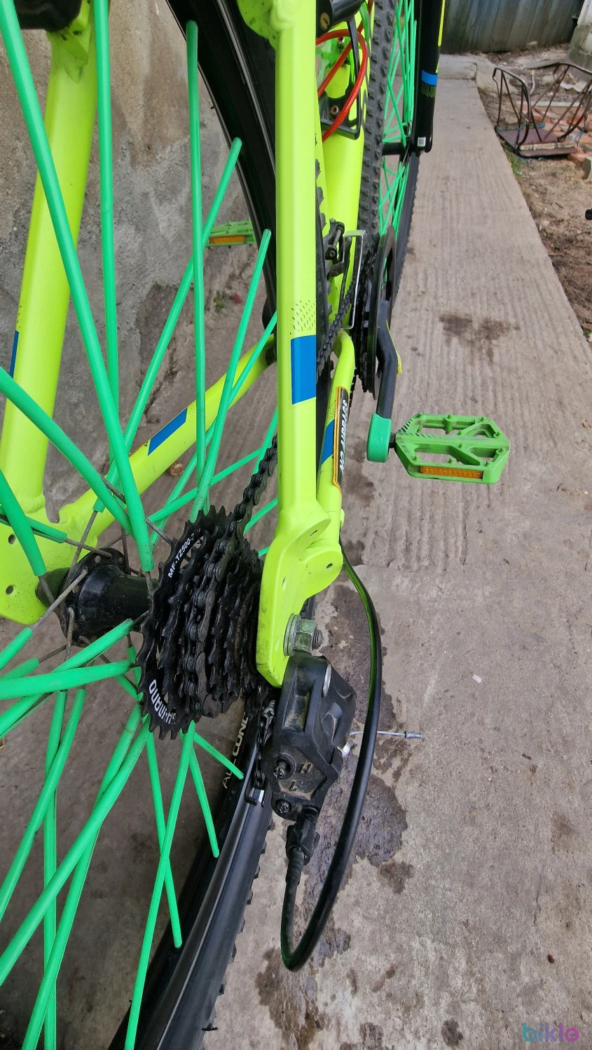 4. Rockrider st100
