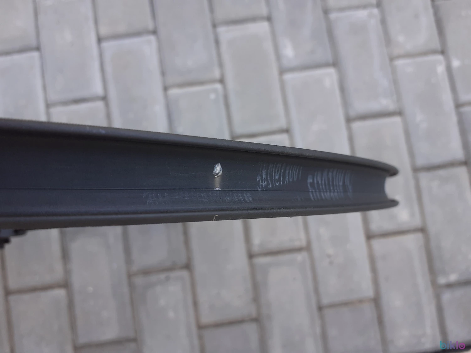 7. Roti cursiera Mavic R-SYS SLR
