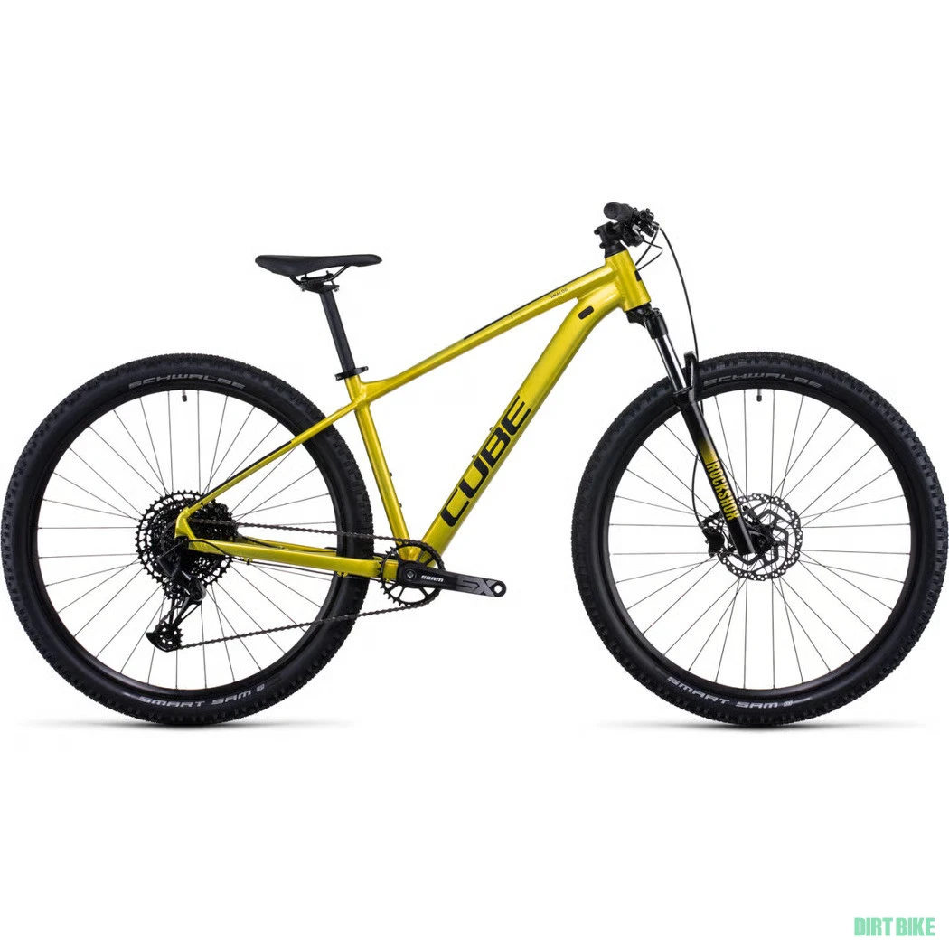 1. BICICLETA CUBE ANALOG Flashlime Black marime L
