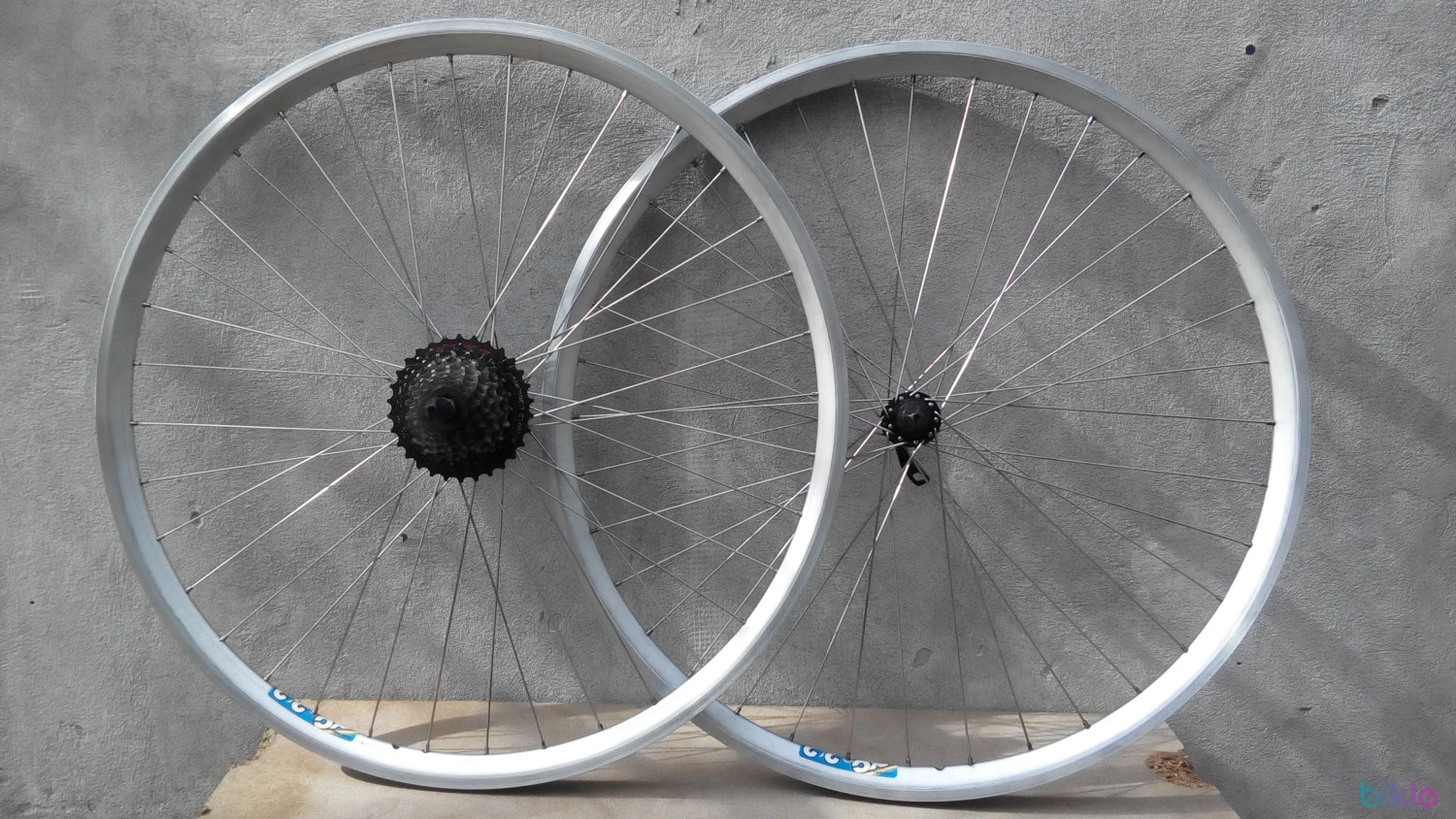 1. Roti Deore Lx AirLine 28"