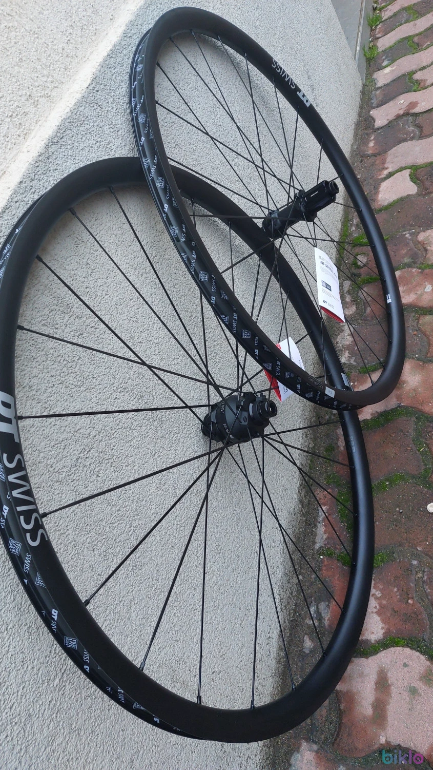 5. Set roti de gravel DT Swiss GR 1600 - DynamoHub NOI