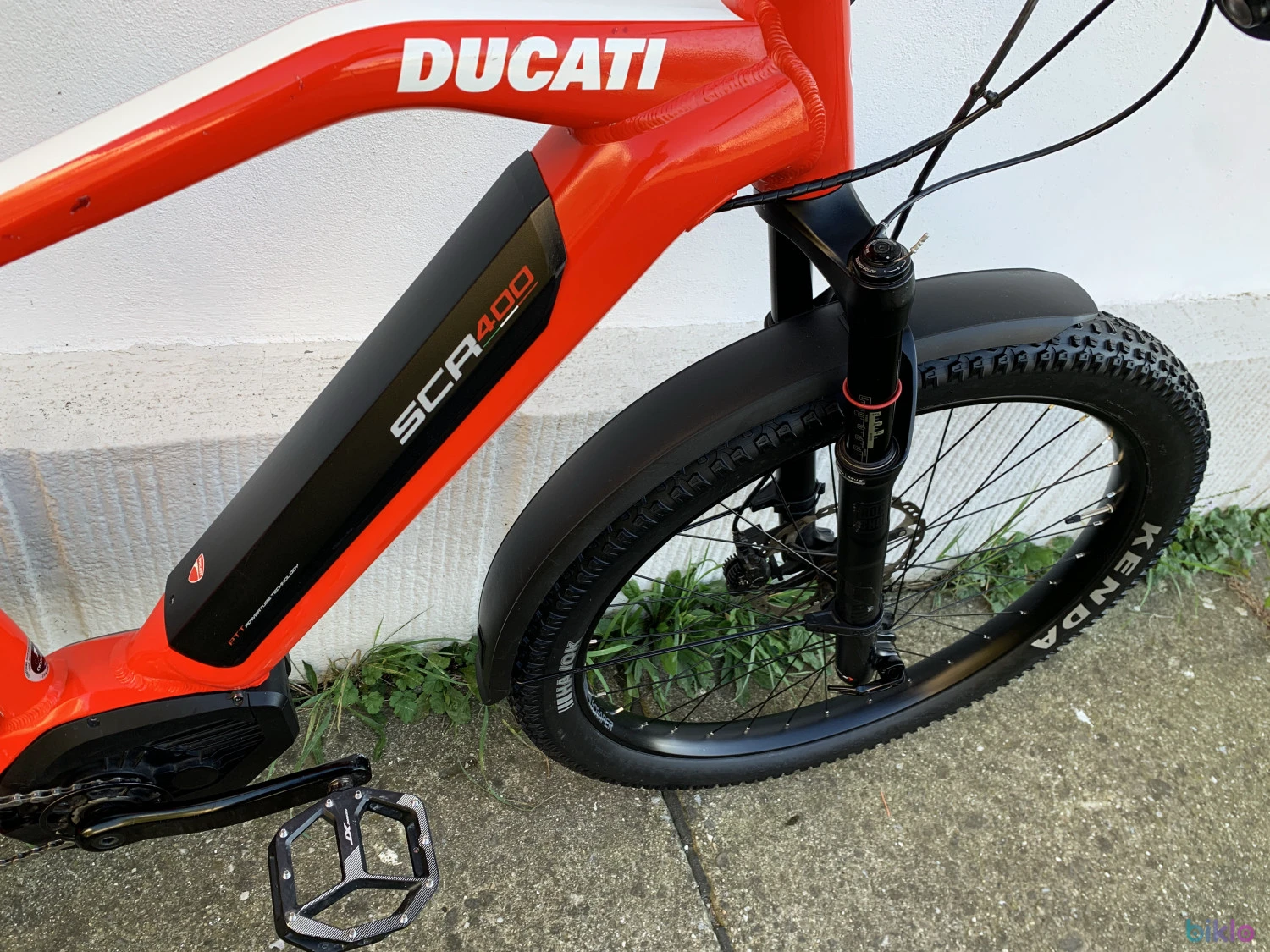 5. DUCATI SCR 400_Size L/47_Motor Bosch CX_Roti 27,5x2.80_Rock Shox Reba