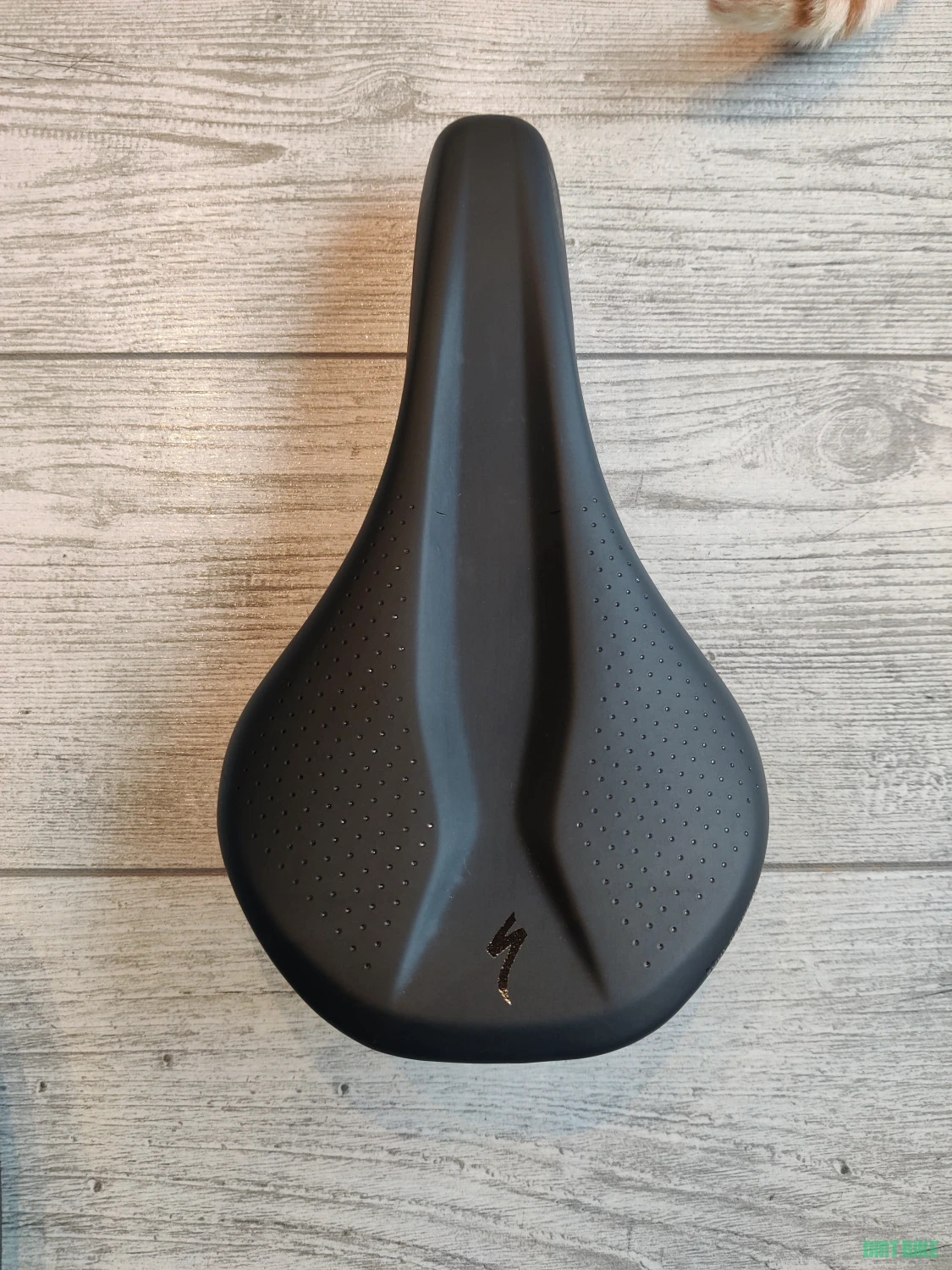 1. Specialized Bridge Comp 143mm