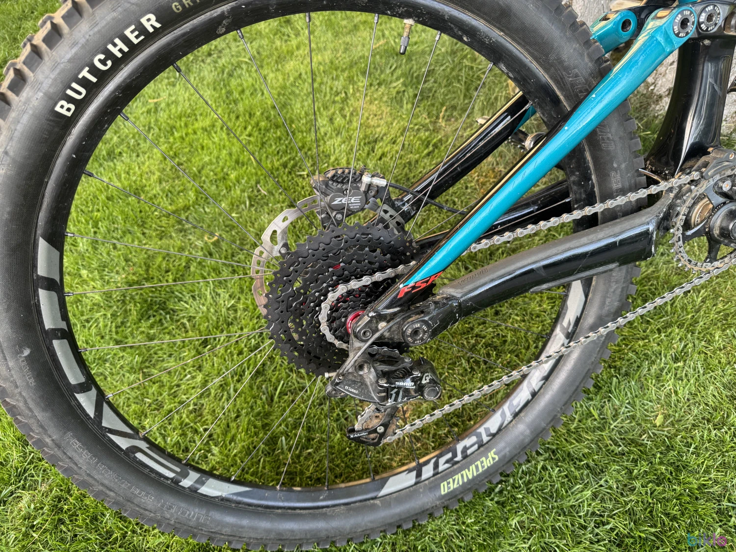 5. SPECIALIZED Enduro Elite Carbon 650b, XL