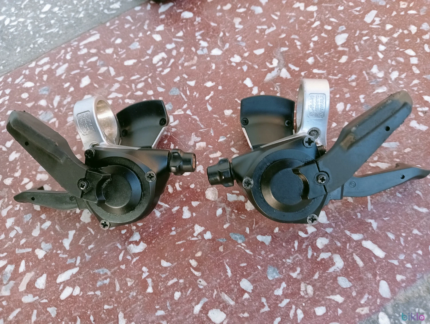 5. Set manete schimbator Shimano Tiagra model SL-R440 Japan pt 2/3 x 8 V ghidon drept