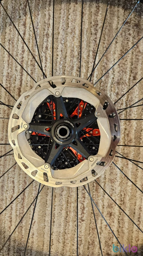 4. Roata Completa Race Face Spate