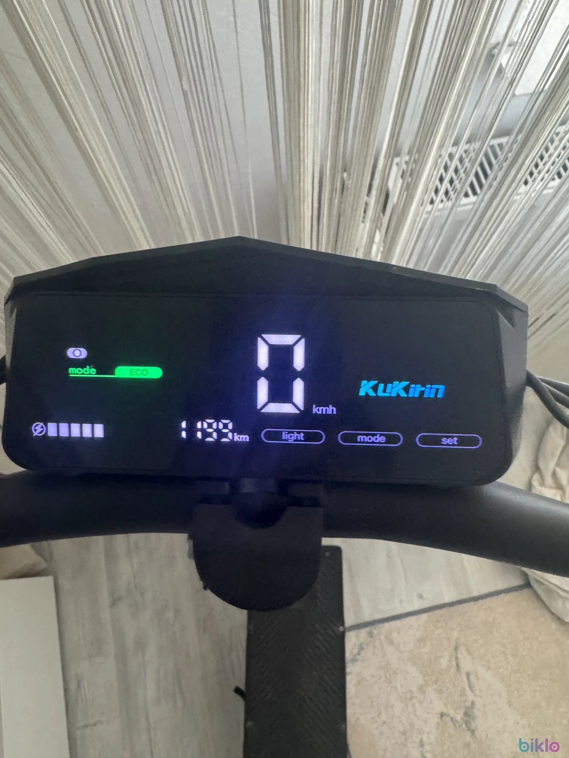 6. Kukirin g2 2025 1200km puțin vopsit negru