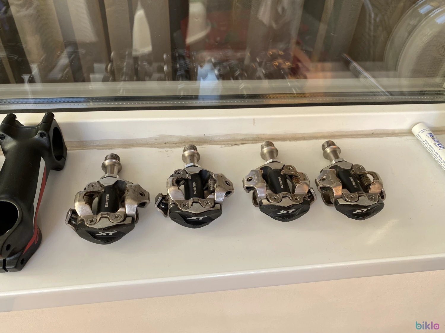 1. Shimano XT M8000 pedale SPD