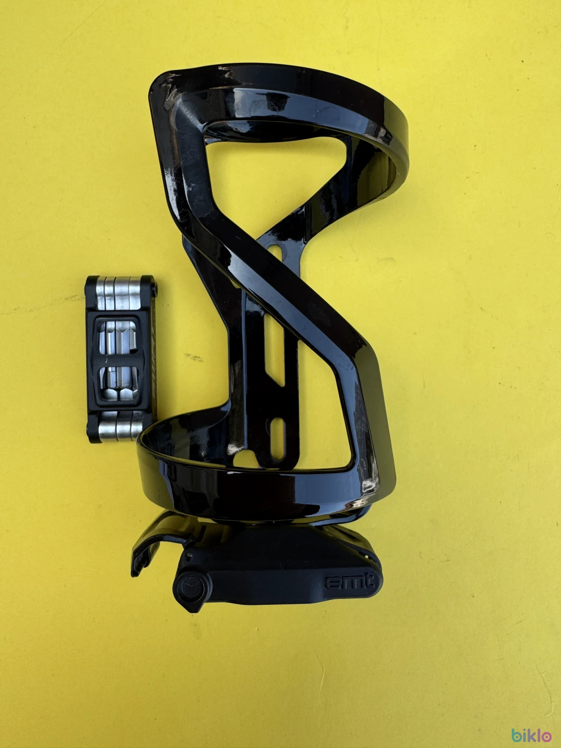 1. Suport bidon + mini tools-Specialized