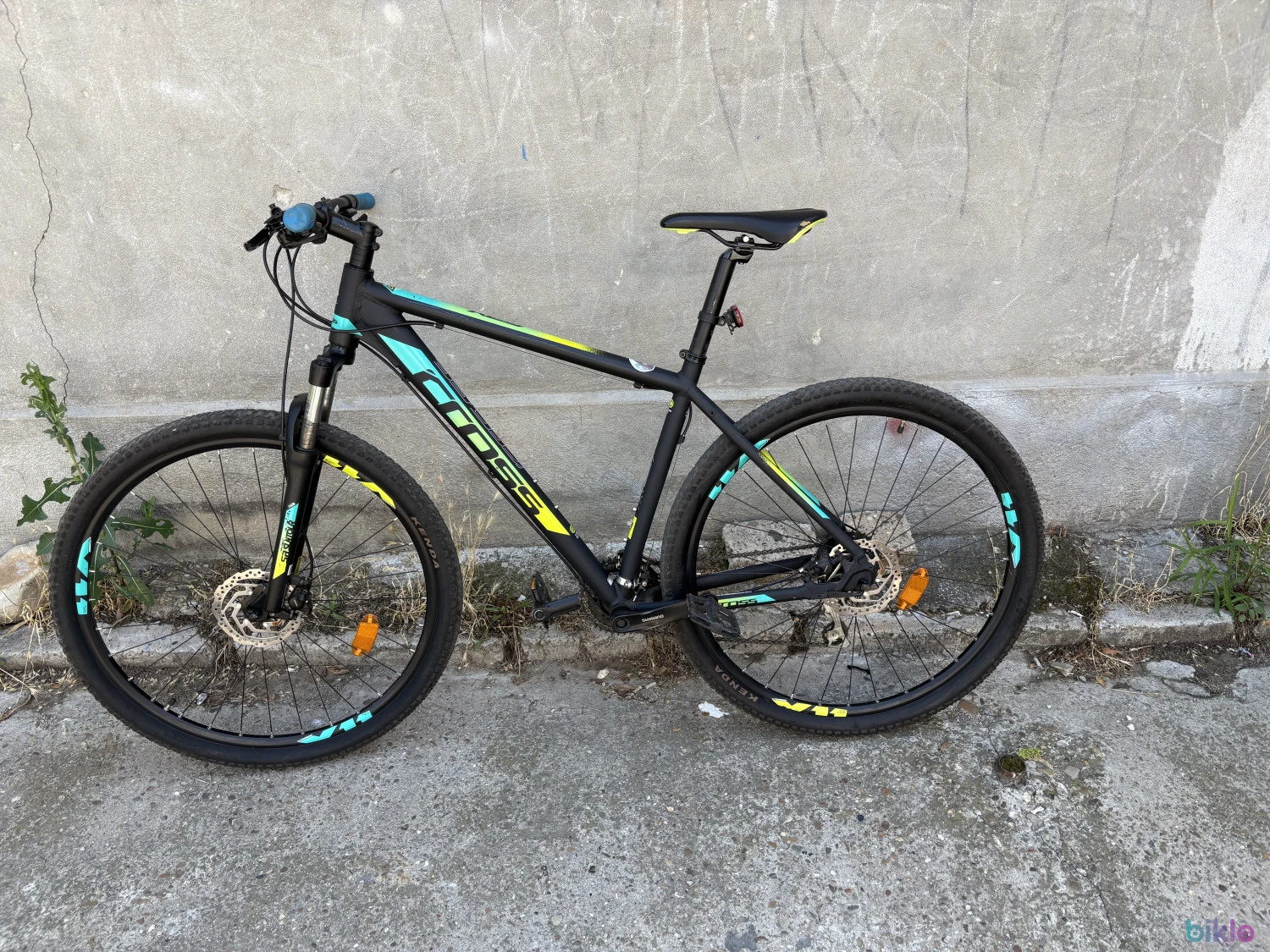 7. Bicicletă Cross