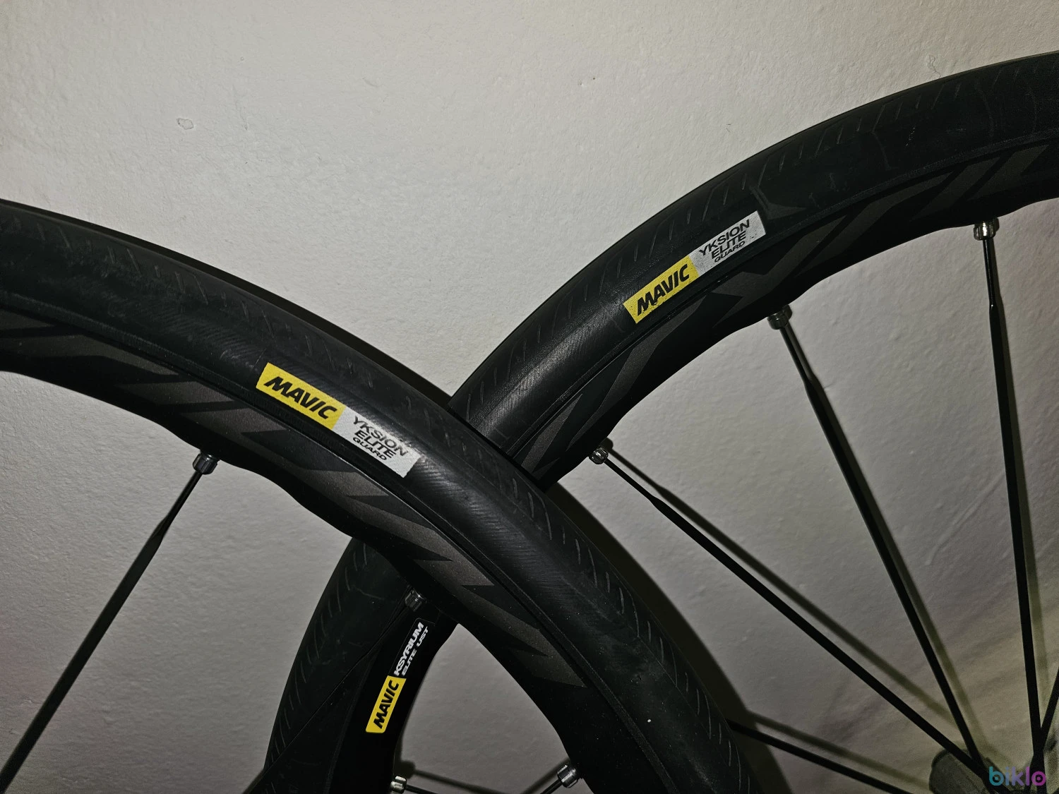 1. Mavic ksyrium 28"
