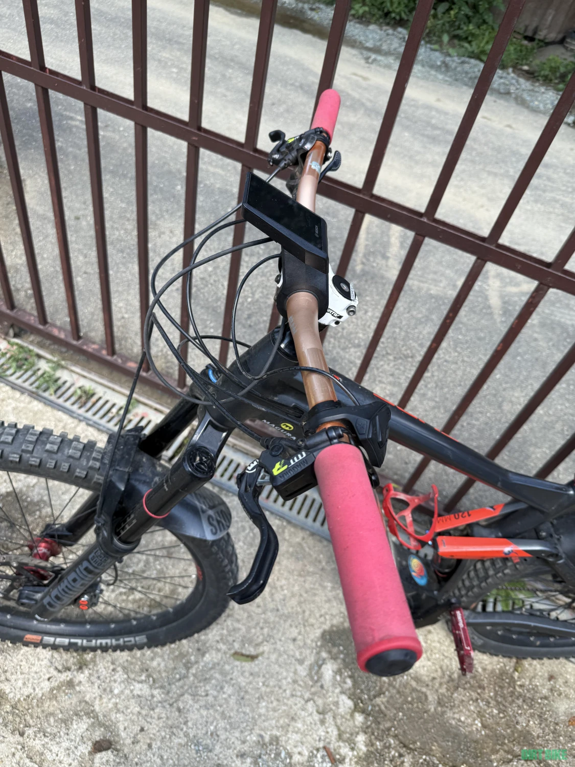 1. Cube stereo hybrid Pro 120