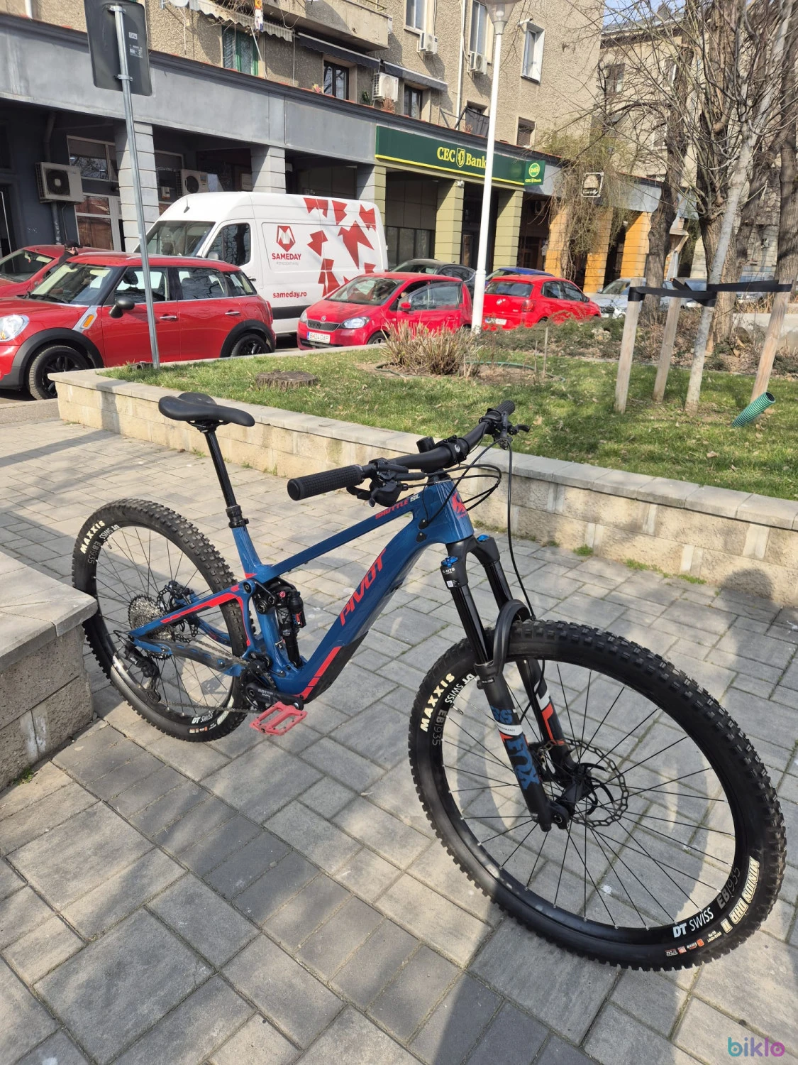 2. Bicicleta Electrica Pivot Shuttle SL Carbon Marimea Large
