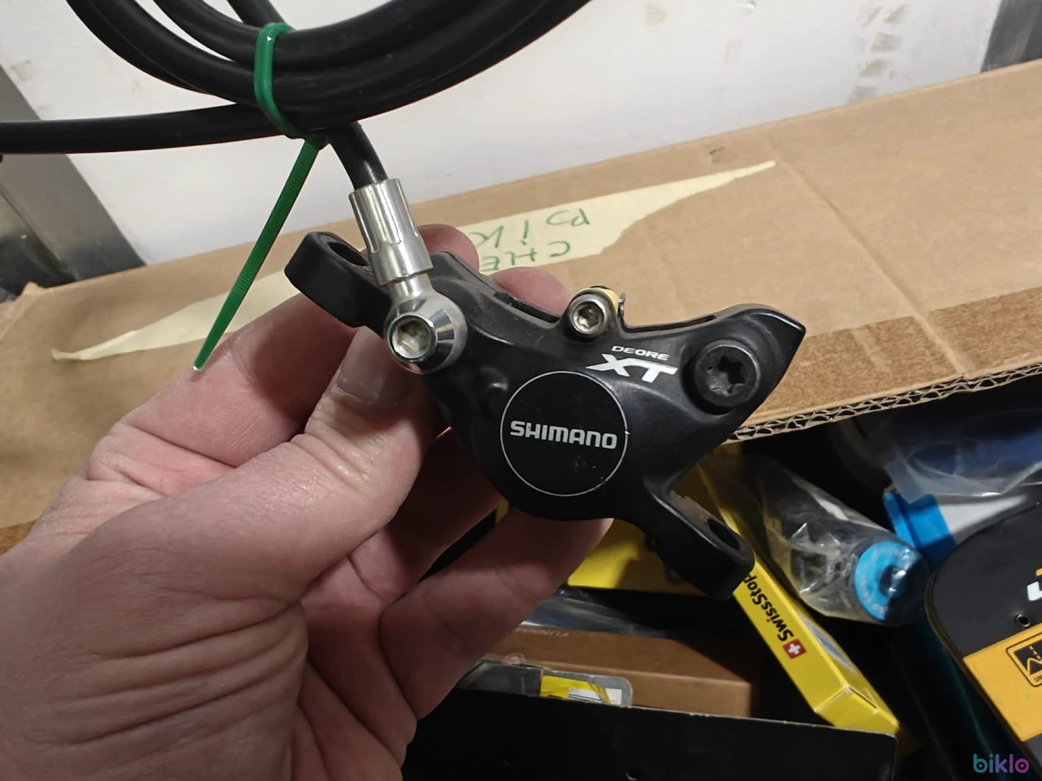 1. Etrier de frână Shimano XT BR-M785 negru