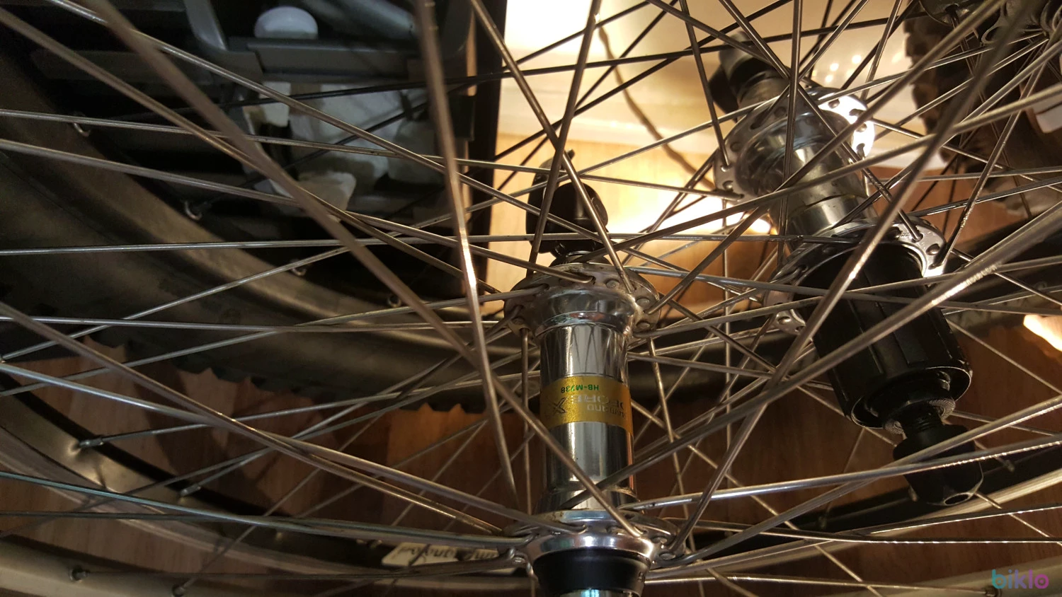 2. Deore XT Mavic 217 Campagnolo Stheno Roti 26