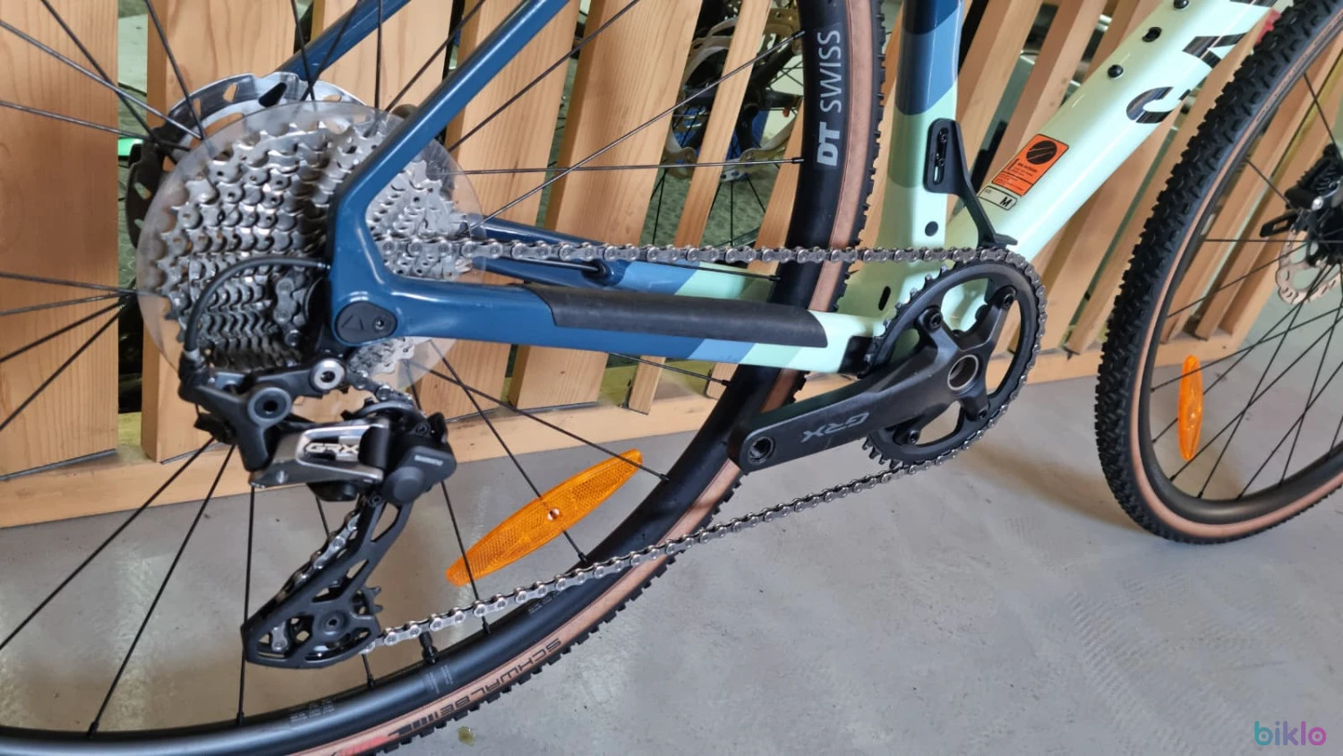 7. Canyon inflite cf sl
