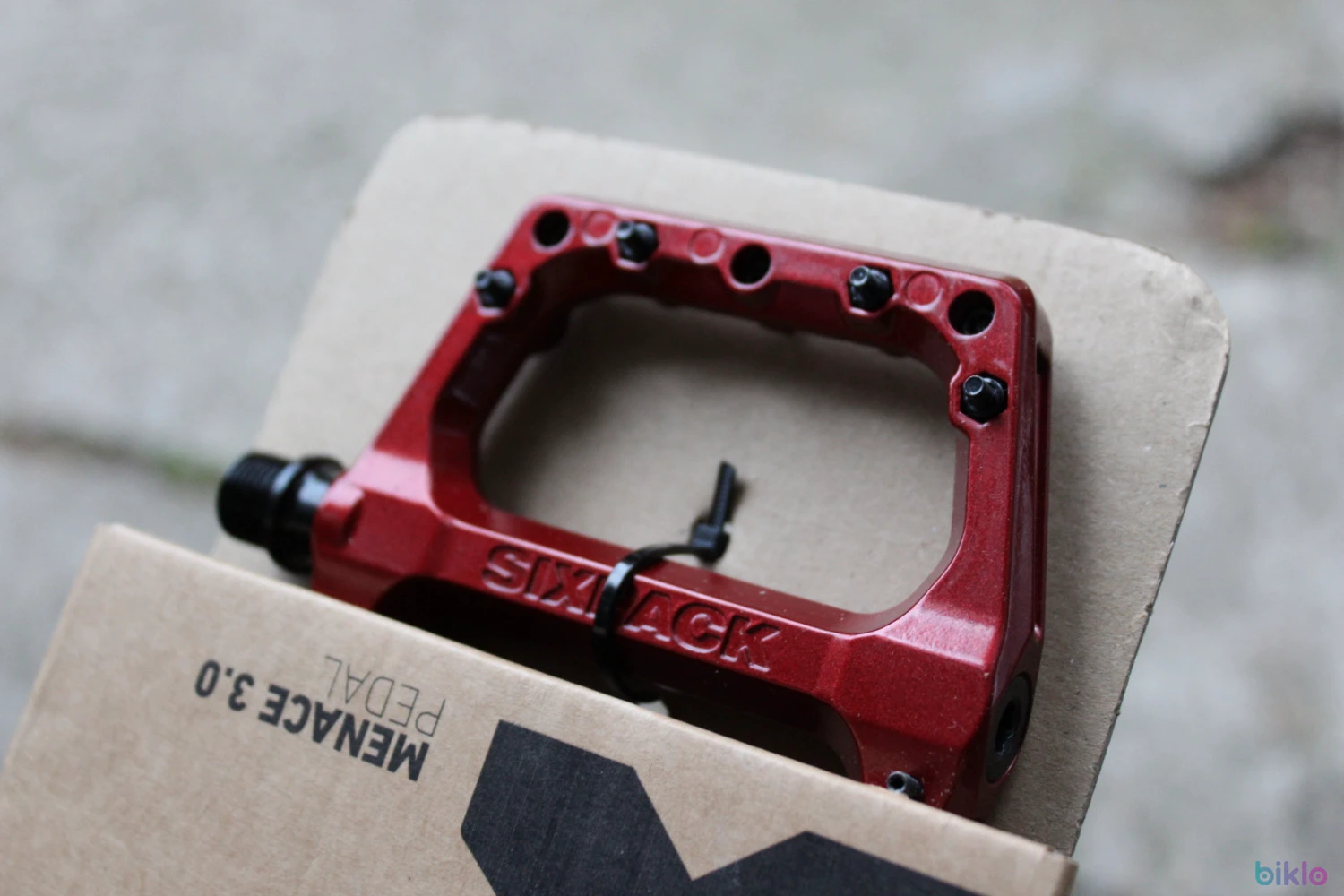 3. Sixpack Racing Menace 3.0 - Platform Pedale - rosu
