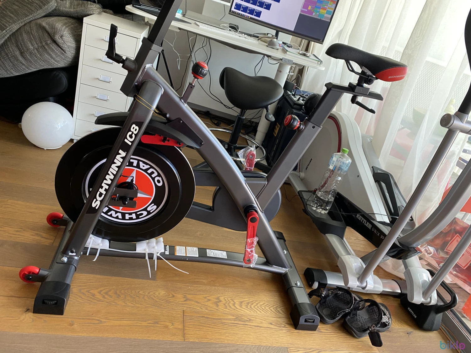3. Bicicleta Spinning Schwinn folosita de cateva ori
