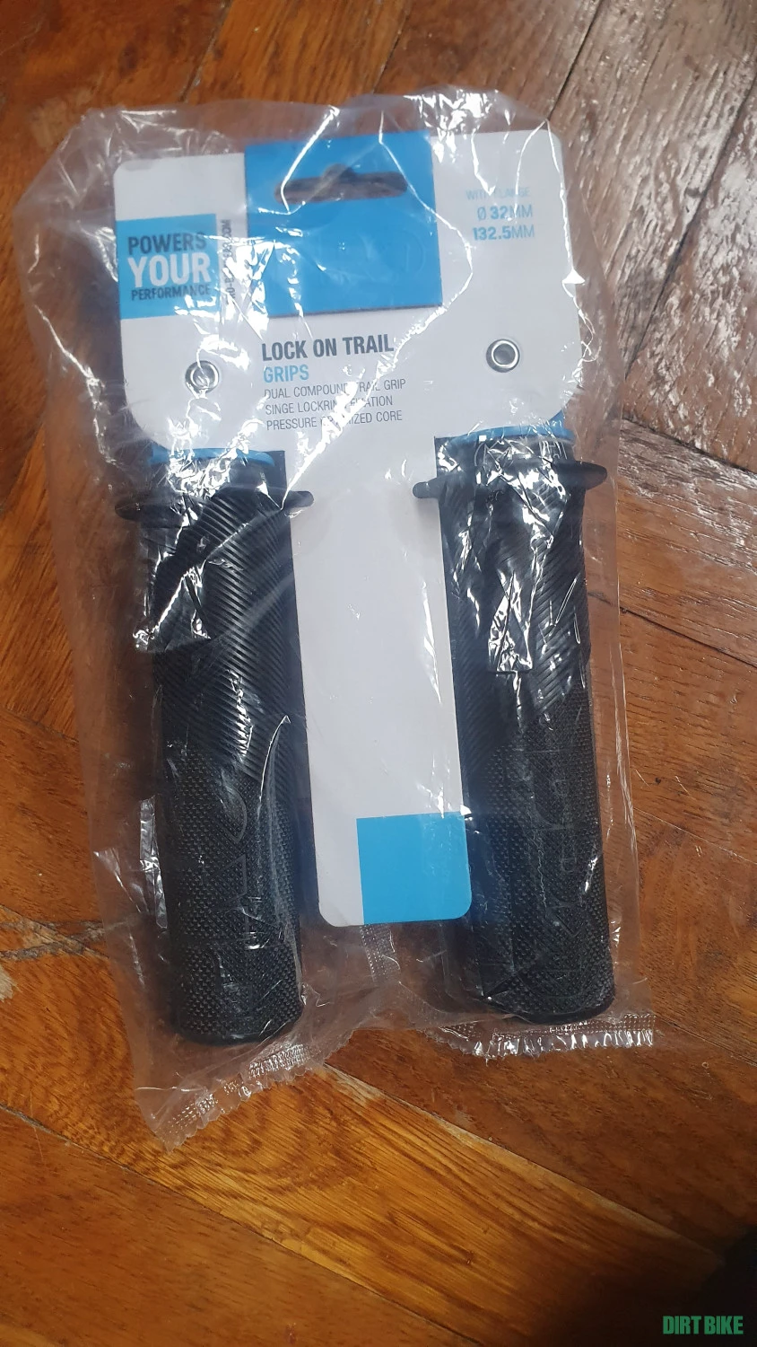 1. Mansoane PRO Lock on Trail