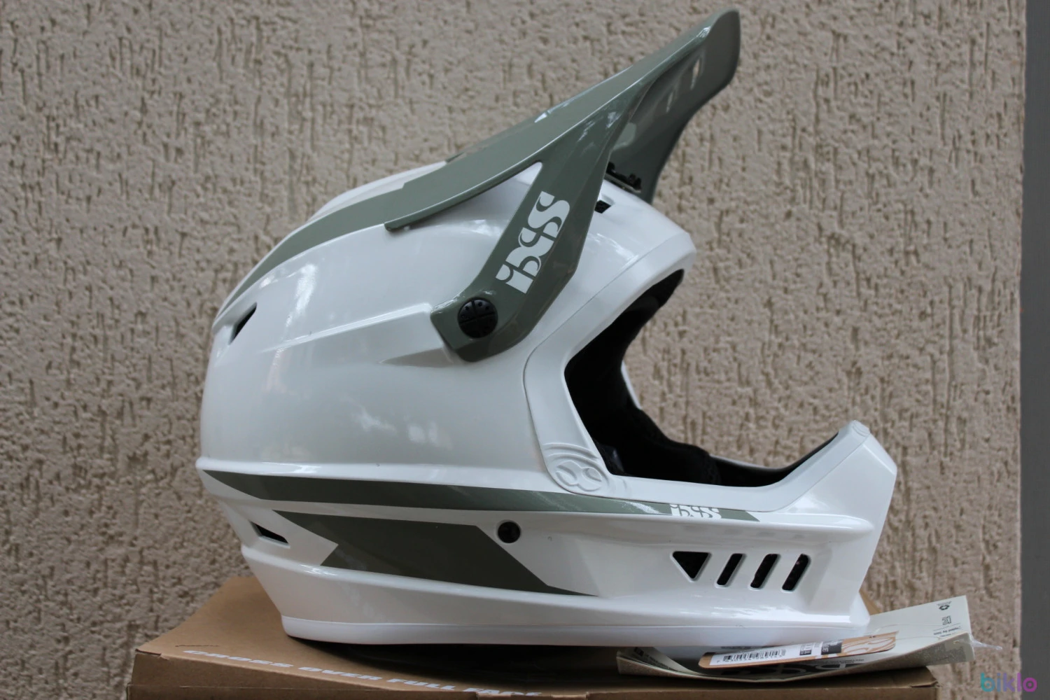 1. Casca iXS XACT Evo White/Chalk - Fullface - marime L-XL(60-62mm)
