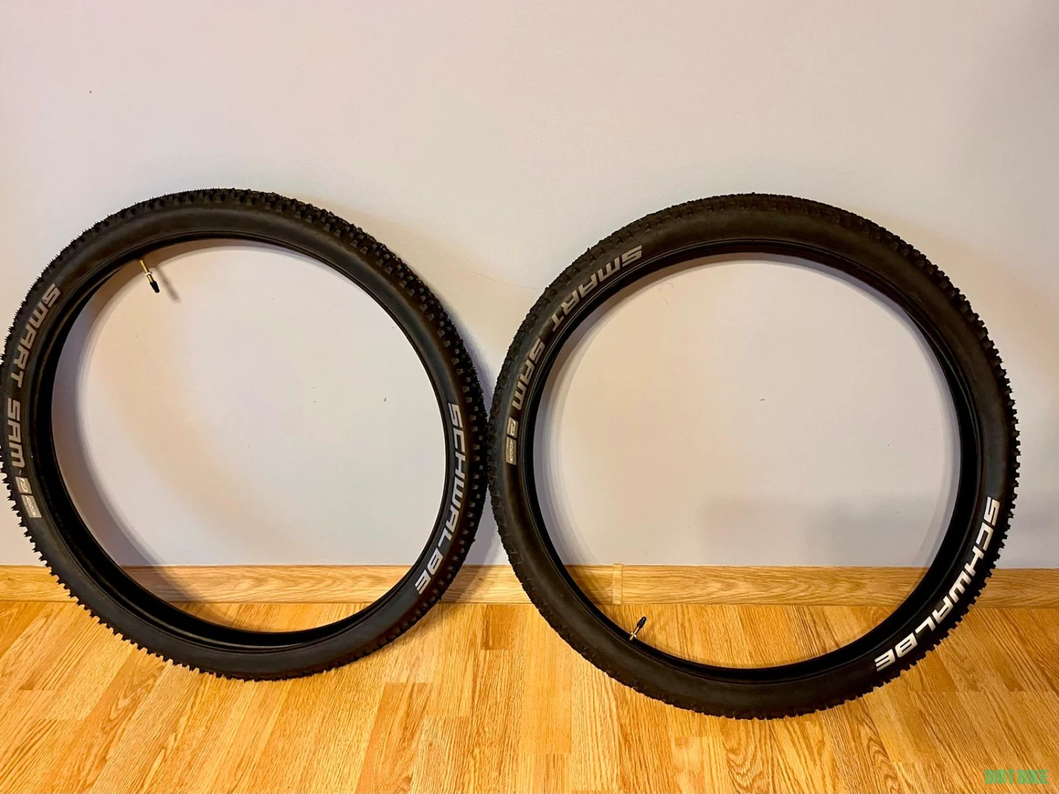 1. Schwalbe Smart Sam nefolosite