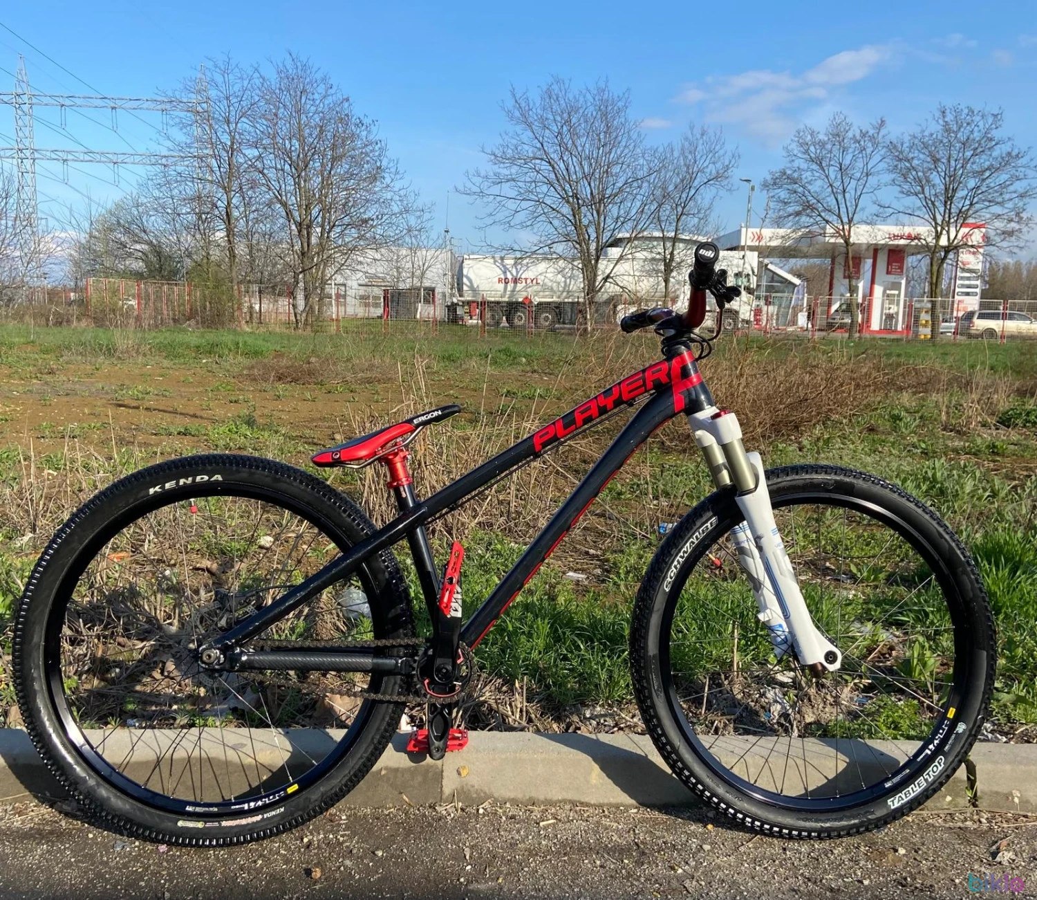 4. Vand dirtjumper Dartmoor Two6player Pump custom 26''