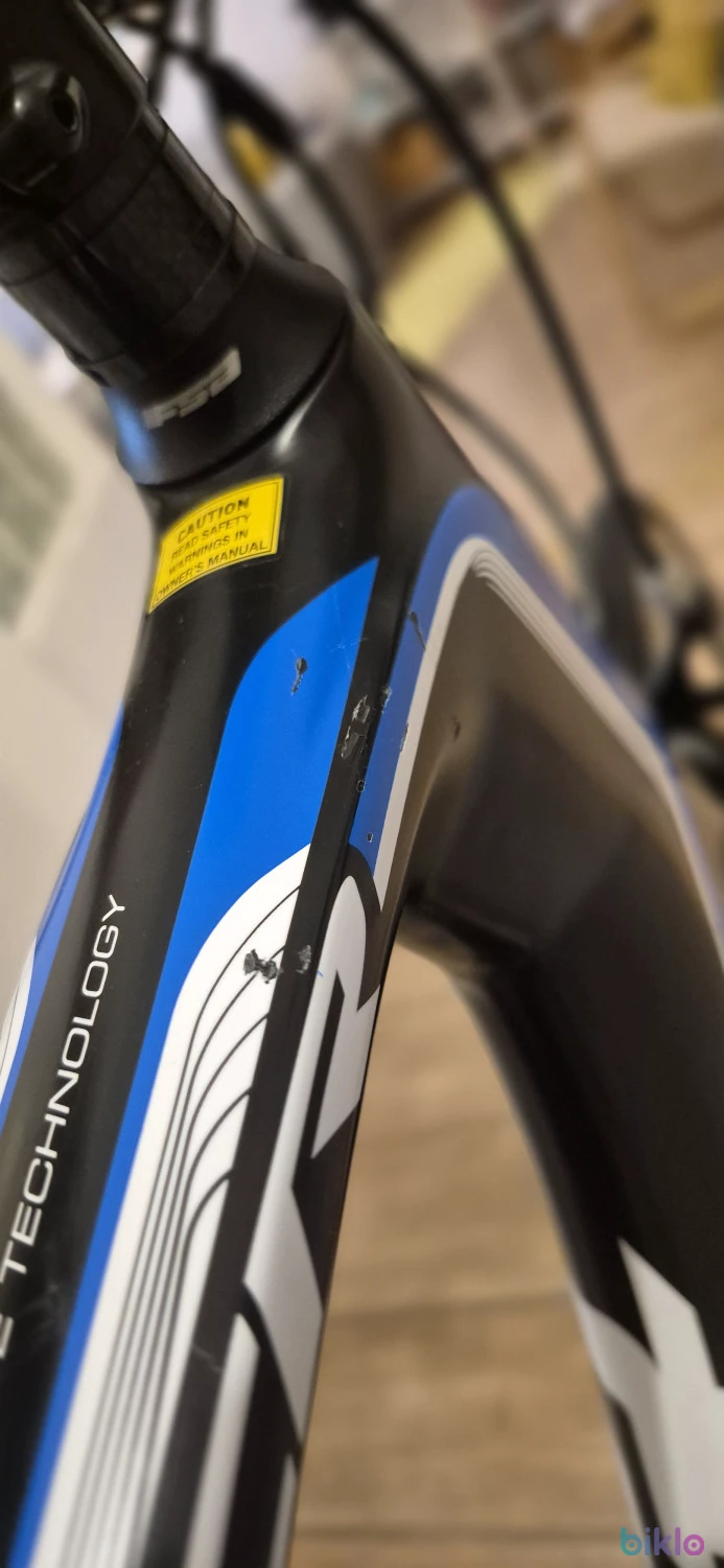 12. Cursieră Giant TCR 2, carbon, L