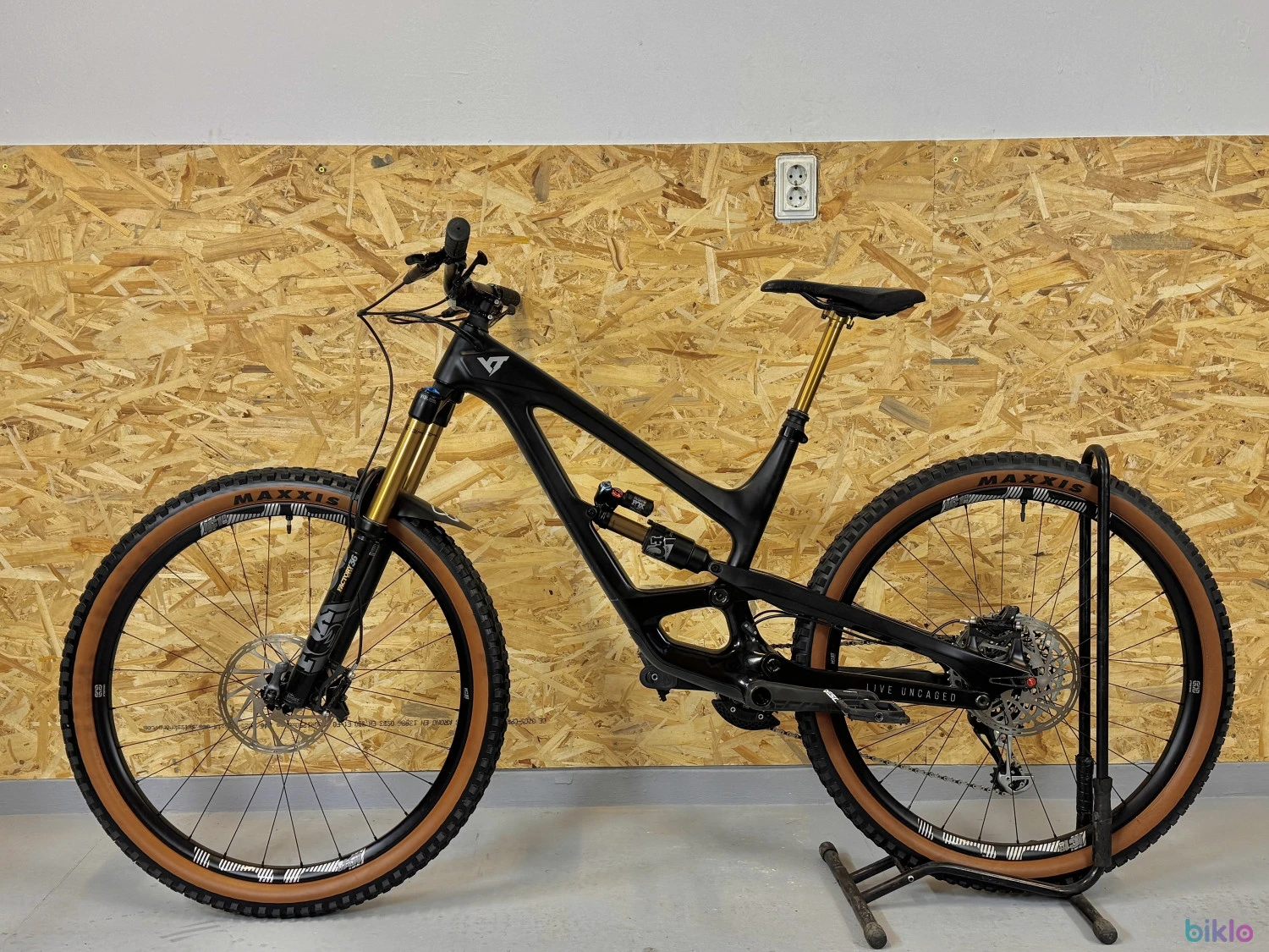 8. YT Capra Pro Race bicicleta enduro downhil freeride nu canyon trek