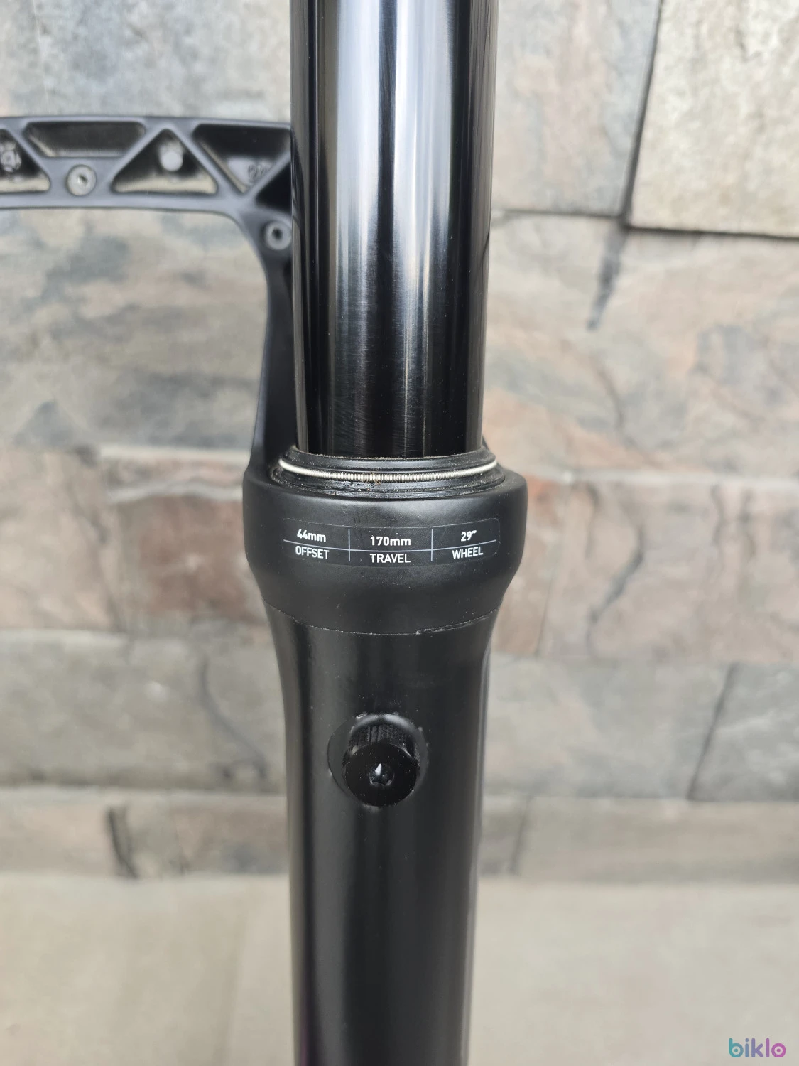4. RockShox ZEB Select 170mm 29"