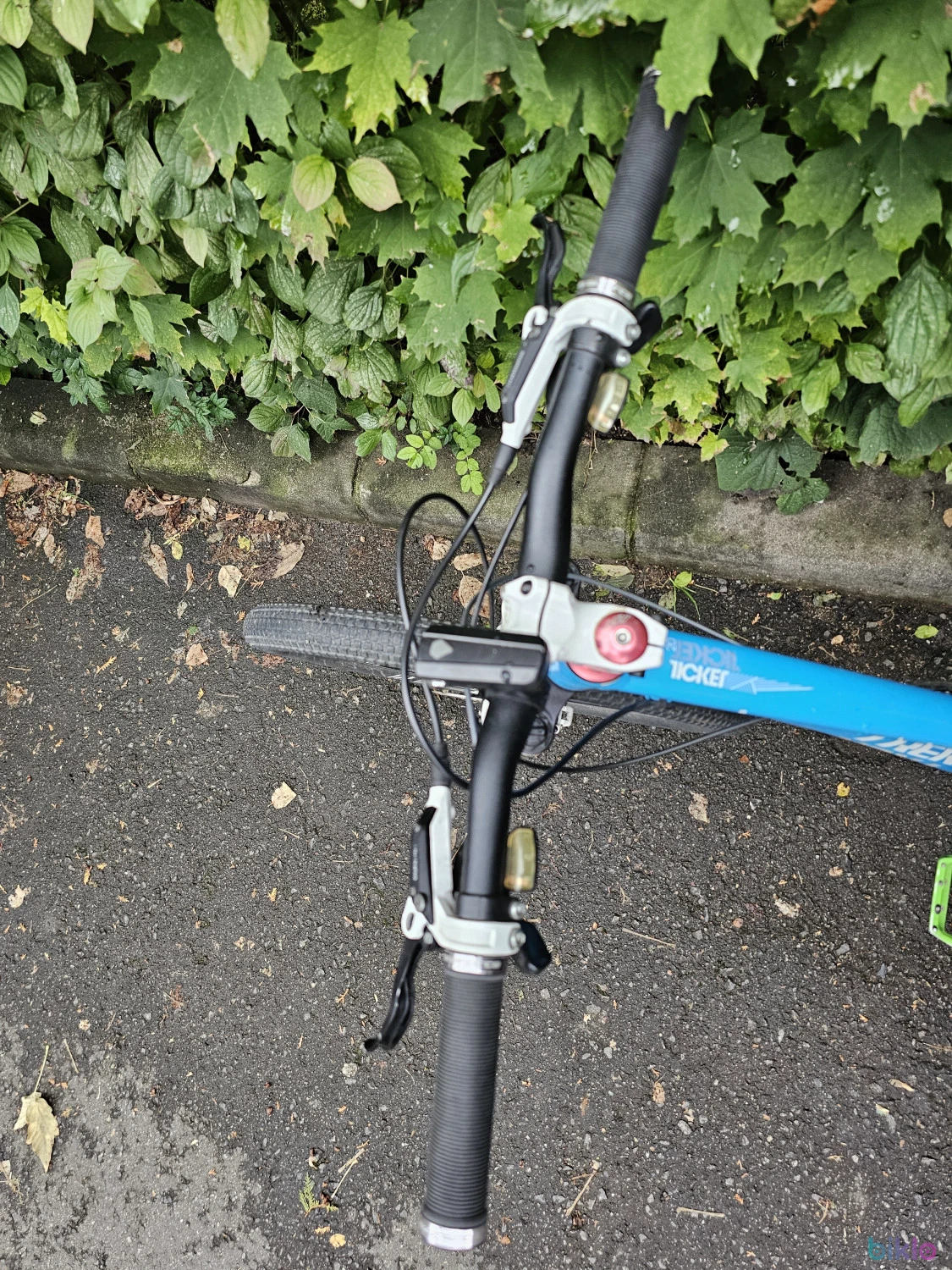 9. Bicicletă MTB Trek Wahoo 20, roți 26”, frâne disc, Shimano Deore/Alivio
