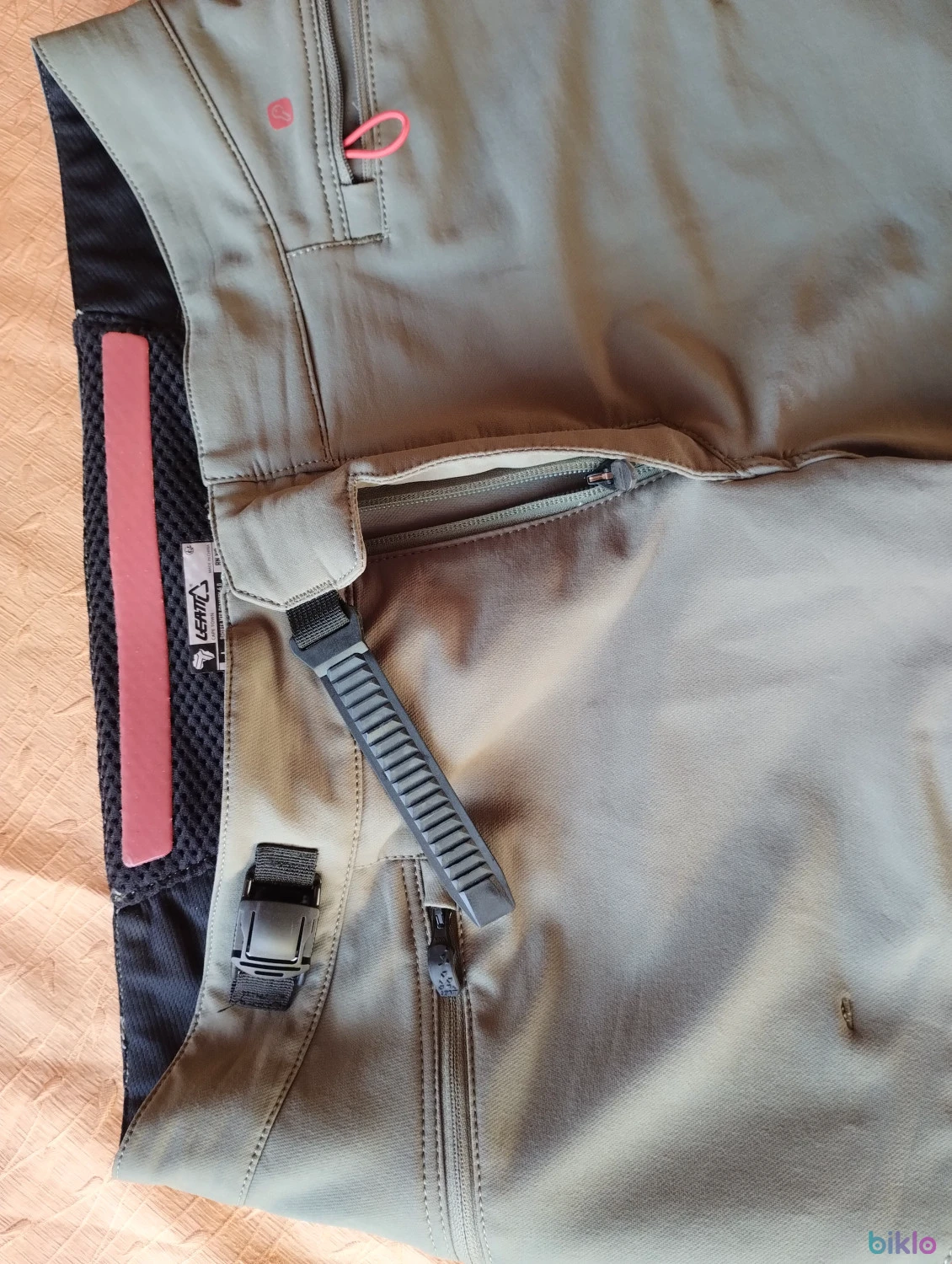 5. Leatt MTB Gravity 4.0