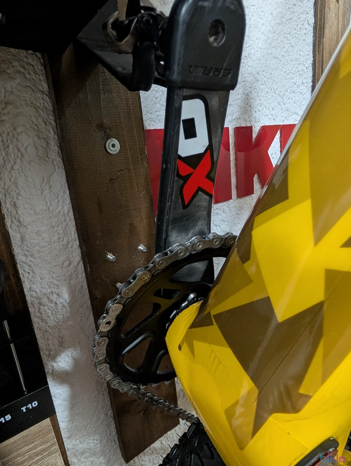 3. Angrenaj carbon Sram X01