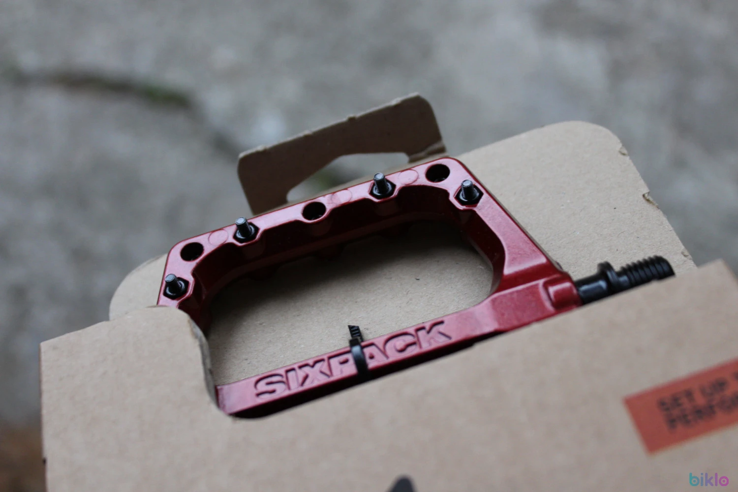 4. Sixpack Racing Menace 3.0 - Platform Pedale - rosu