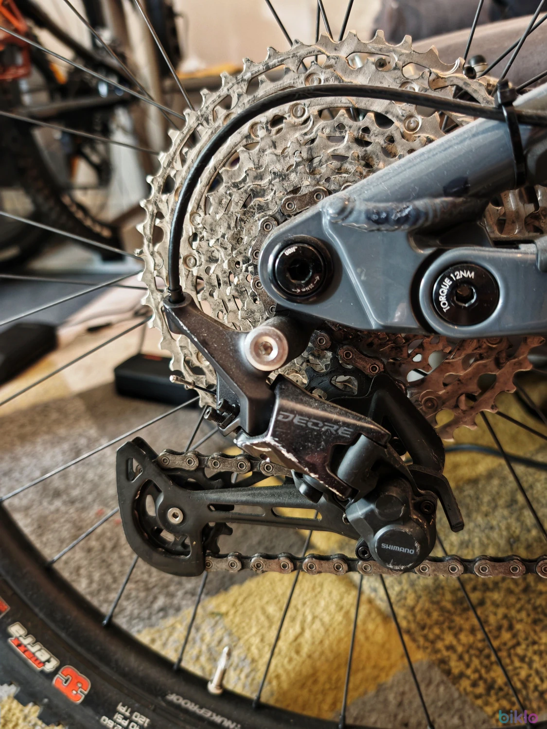 5. 2022 Nukeproof Megawatt 297 Comp Mountain E-Bike - Medium