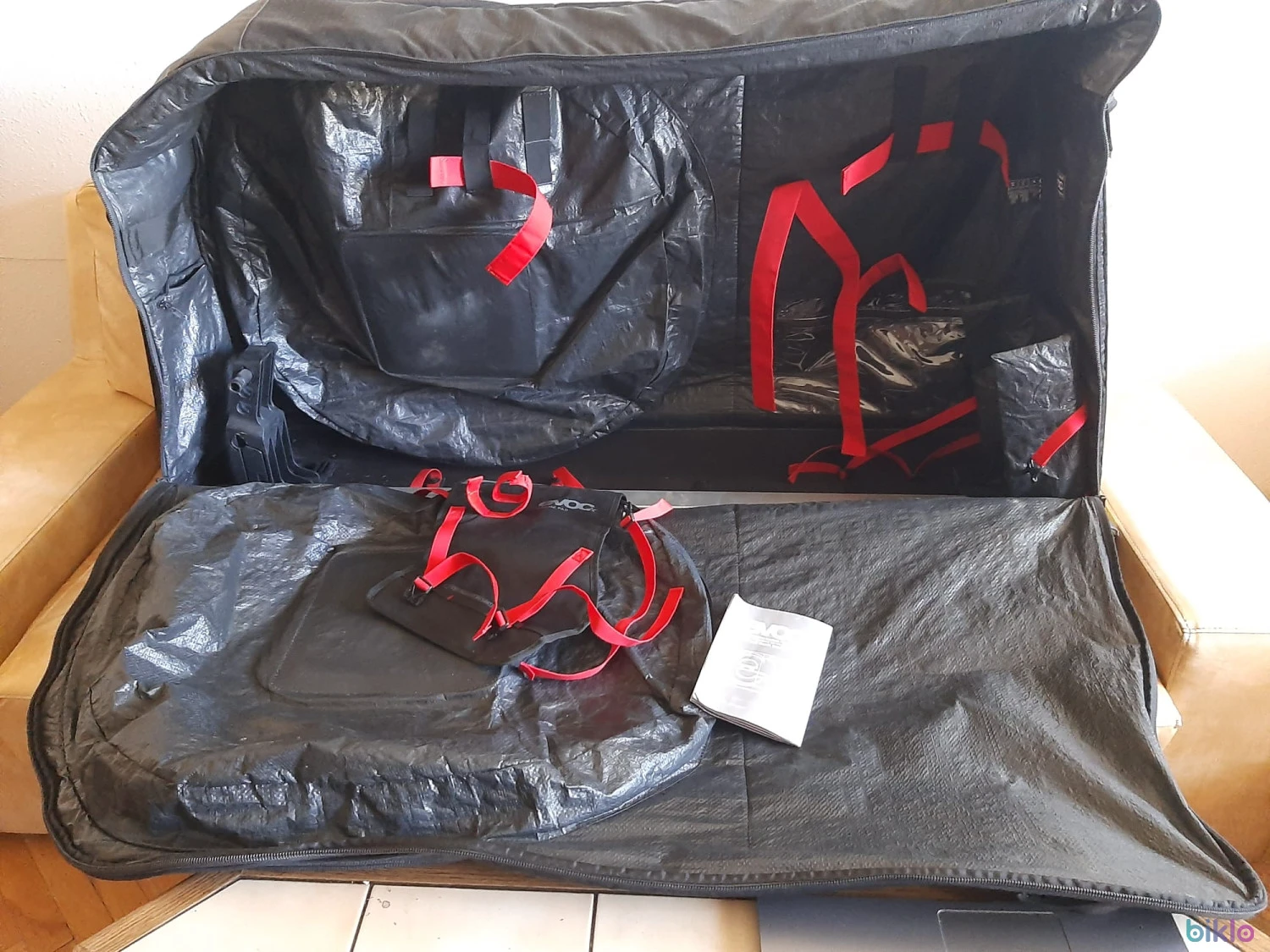 6. Geanta de transport bicicleta EVOC BIKE TRAVEL BAG PRO